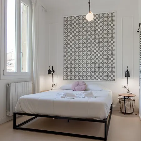 H11 Casa Bellali - Centro * Σαν Ρέμο
