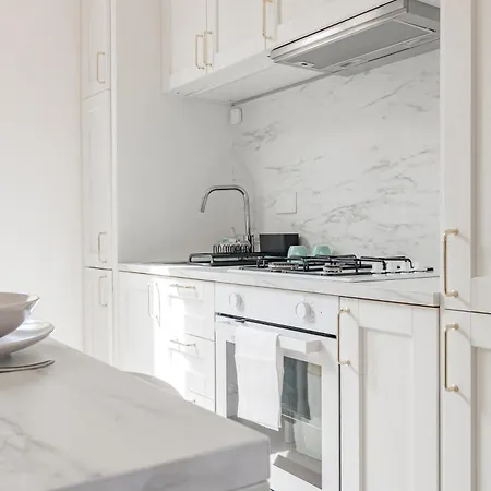 H11 Casa Bellali - Centro * Σαν Ρέμο